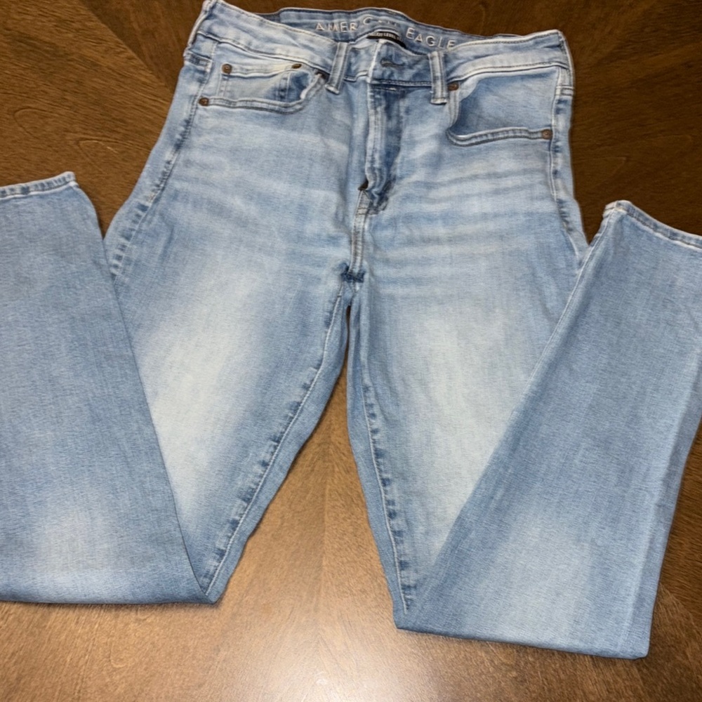 American Eagle Light Blue Denim Jeans